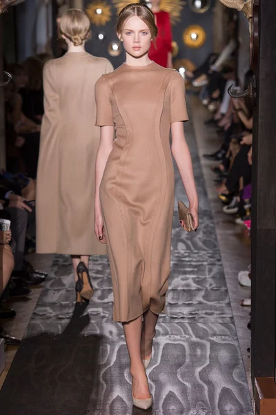 Look 34